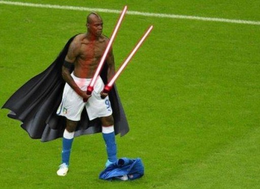 Mario-Balotelli-shopped2.jpg